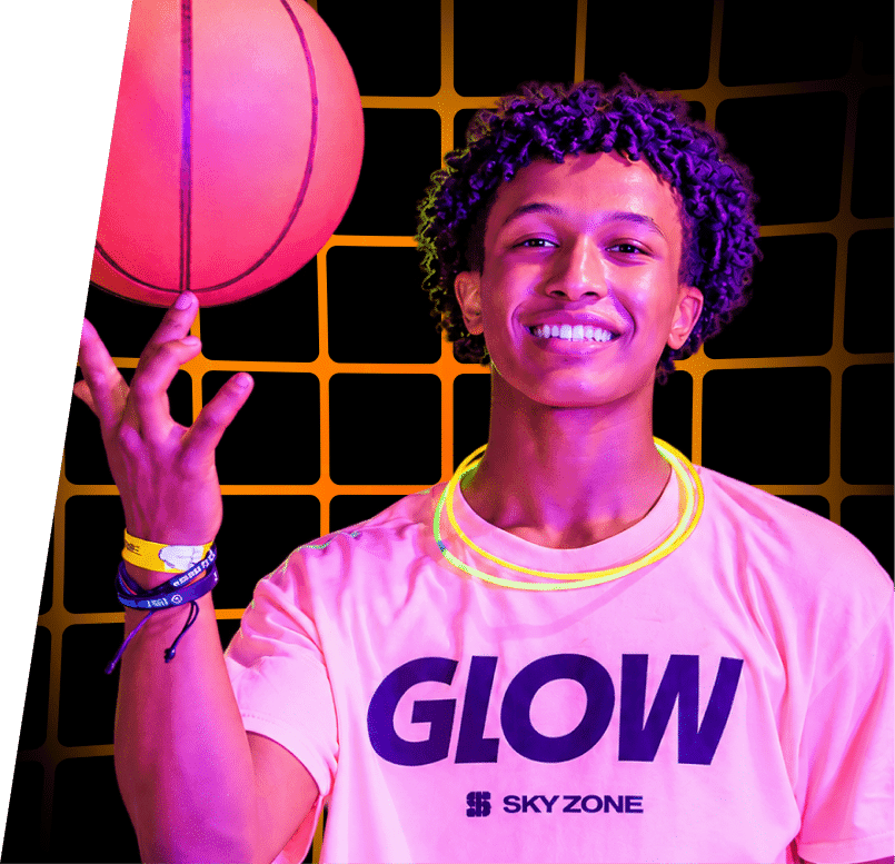 Noches GLOW de Halloween en Sky Zone Dublin